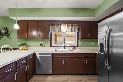 7617 West 158th Court Orland Park IL 60462