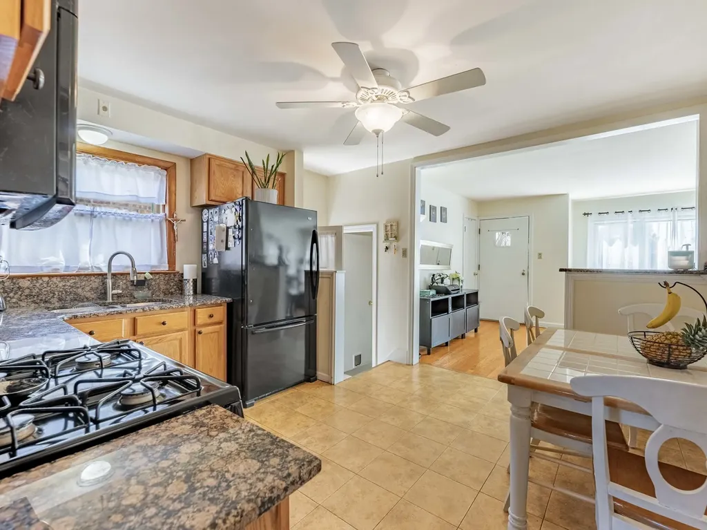 5817 South Mulligan Avenue Chicago IL 60638