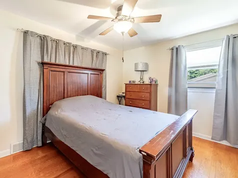 5817 South Mulligan Avenue Chicago IL 60638