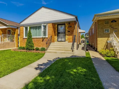 5817 South Mulligan Avenue Chicago IL 60638