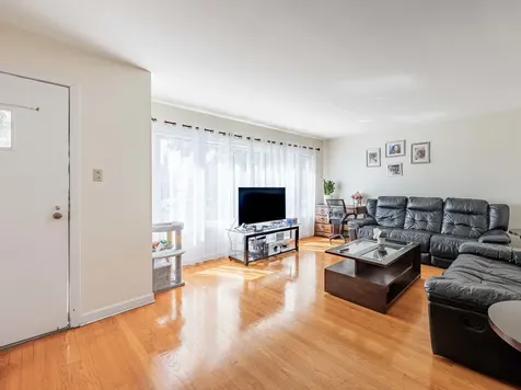 5817 South Mulligan Avenue Chicago IL 60638
