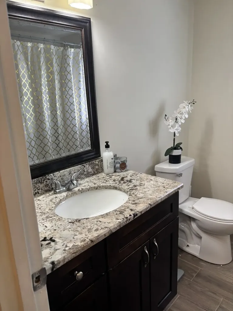 111 Greentree Court Bolingbrook IL 60440