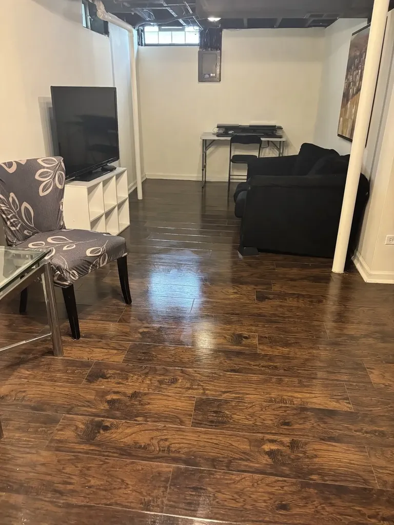 111 Greentree Court Bolingbrook IL 60440