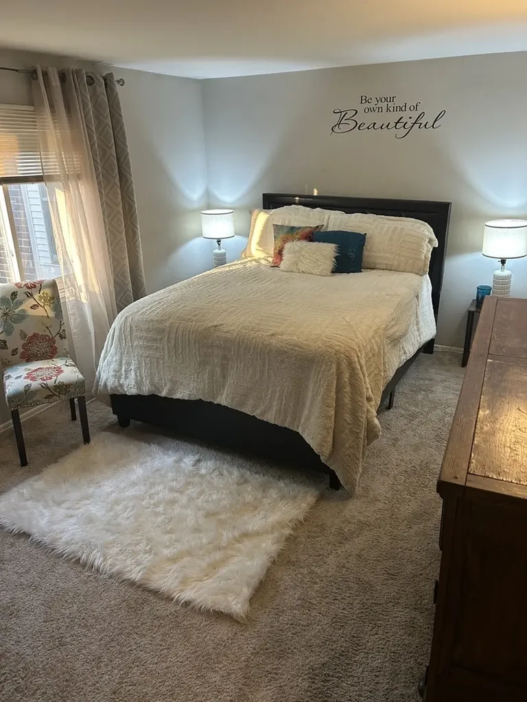 111 Greentree Court Bolingbrook IL 60440