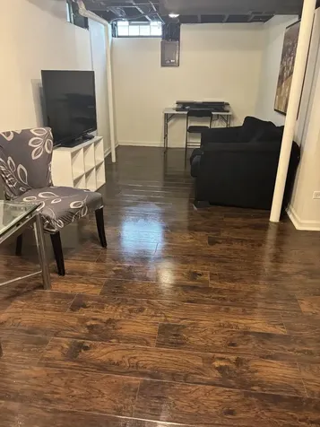 111 Greentree Court Bolingbrook IL 60440