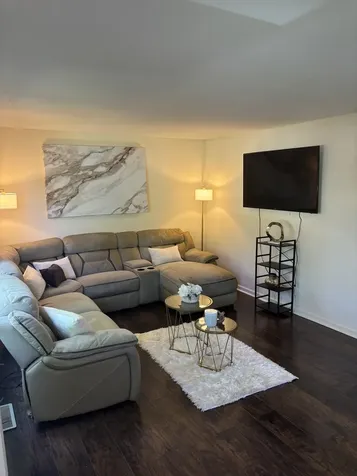 111 Greentree Court Bolingbrook IL 60440