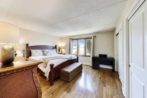 6300 West Montrose Avenue Chicago IL 60634