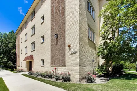 6300 West Montrose Avenue Chicago IL 60634