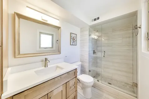 6300 West Montrose Avenue Chicago IL 60634