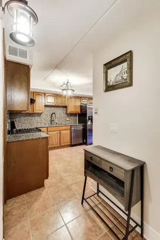 6300 West Montrose Avenue Chicago IL 60634