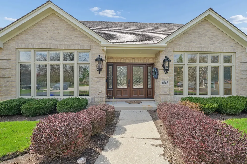 16762 South Deer Path Drive Homer Glen IL 60491