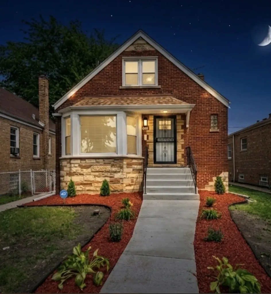 7917 South Christiana Avenue Chicago IL 60652