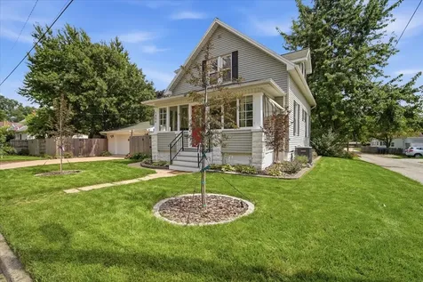 1406 West Empire Street Bloomington IL 61701