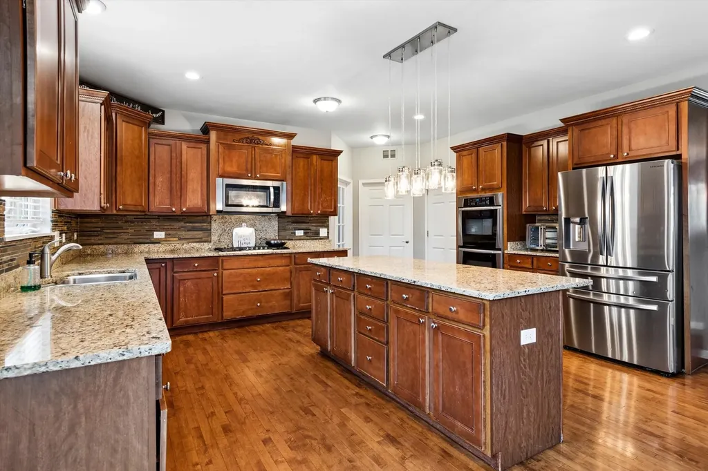 2309 River Hills Lane Bolingbrook IL 60490