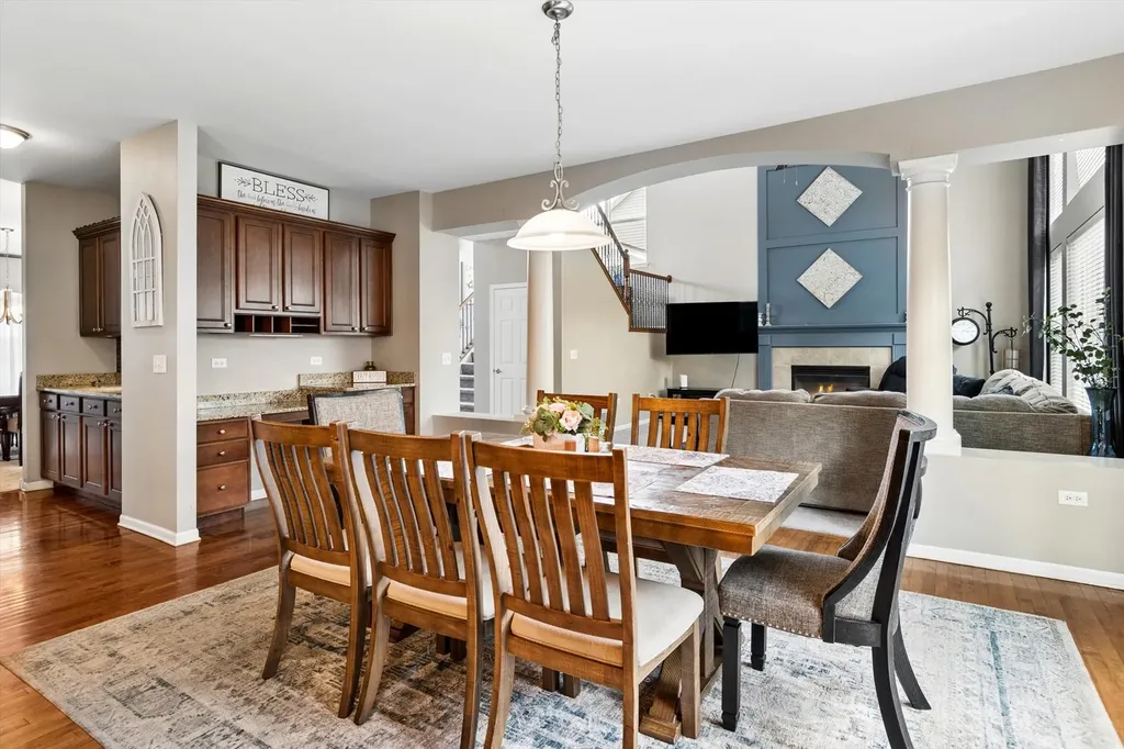 2309 River Hills Lane Bolingbrook IL 60490