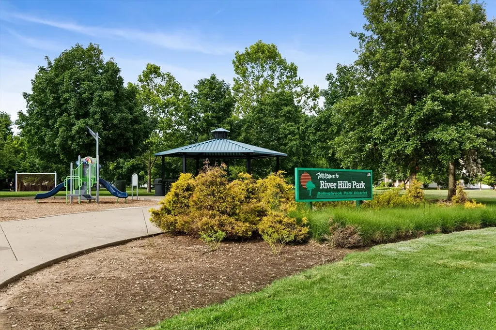 2309 River Hills Lane Bolingbrook IL 60490