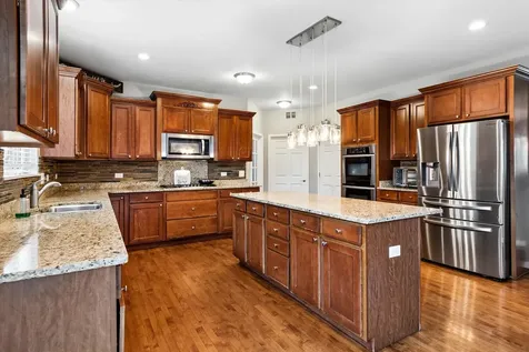 2309 River Hills Lane Bolingbrook IL 60490