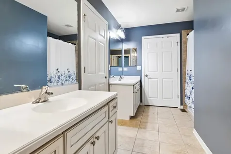 2309 River Hills Lane Bolingbrook IL 60490