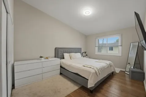1533 North Arlington Heights Road Arlington Heights IL 60004