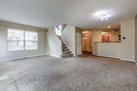 162 Fairfield Lane Carol Stream IL 60188