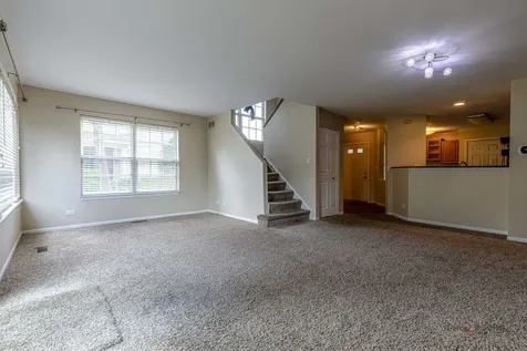 162 Fairfield Lane Carol Stream IL 60188