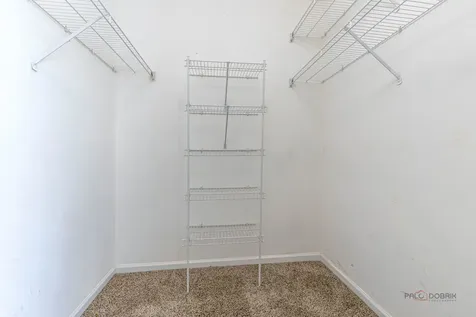 162 Fairfield Lane Carol Stream IL 60188