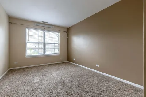 162 Fairfield Lane Carol Stream IL 60188