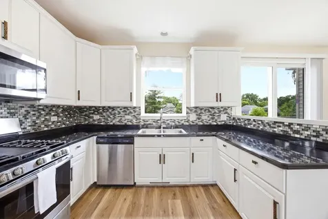 4003 Boone Creek Circle Mchenry IL 60050