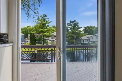 4003 Boone Creek Circle Mchenry IL 60050