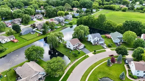4003 Boone Creek Circle Mchenry IL 60050