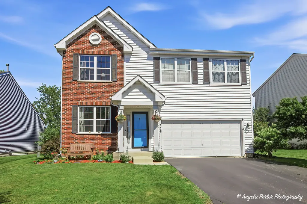 757 Beethoven Street Volo IL 60073