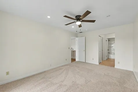 1409 Quail Run Drive Savoy IL 61874