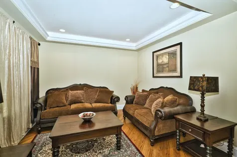 5044 Coyle Avenue Skokie IL 60077