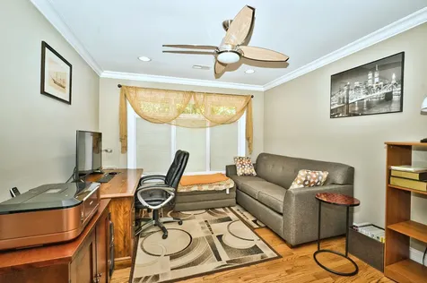 5044 Coyle Avenue Skokie IL 60077