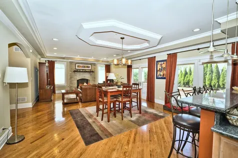 5044 Coyle Avenue Skokie IL 60077