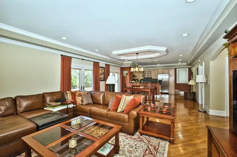 5044 Coyle Avenue Skokie IL 60077