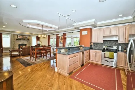 5044 Coyle Avenue Skokie IL 60077