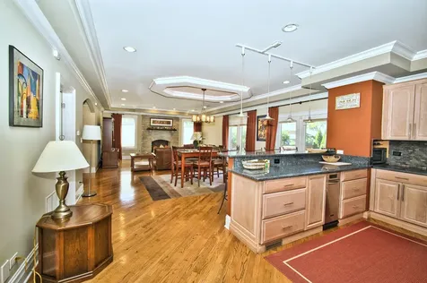5044 Coyle Avenue Skokie IL 60077