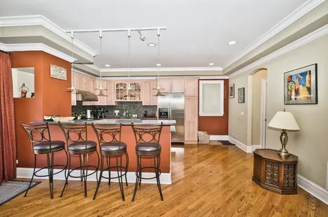 5044 Coyle Avenue Skokie IL 60077