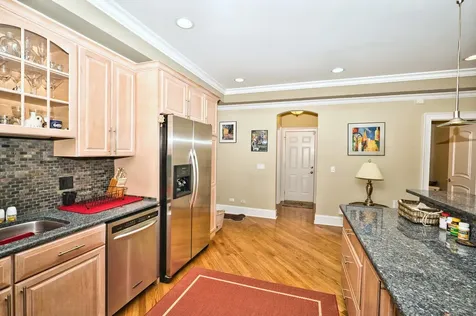 5044 Coyle Avenue Skokie IL 60077