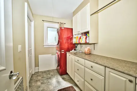 5044 Coyle Avenue Skokie IL 60077