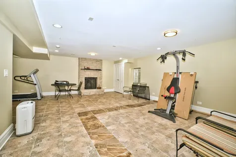 5044 Coyle Avenue Skokie IL 60077