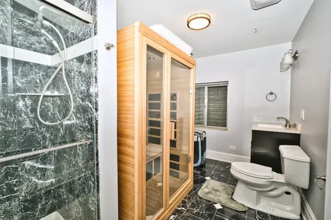 5044 Coyle Avenue Skokie IL 60077