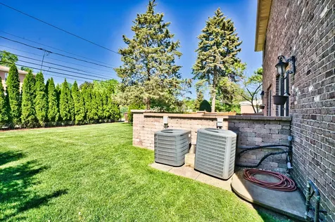5044 Coyle Avenue Skokie IL 60077