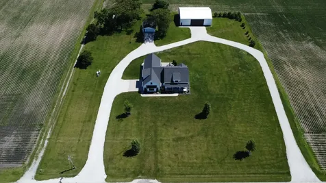 1770 East 1700 North Road Watseka IL 60970