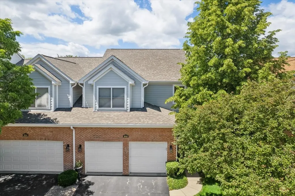 9040 Falcon Greens Drive Crystal Lake IL 60014