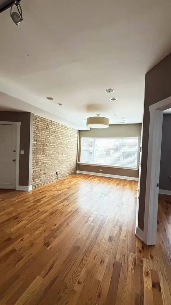 4655 North Spaulding Avenue Chicago IL 60625