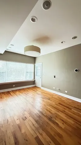 4655 North Spaulding Avenue Chicago IL 60625