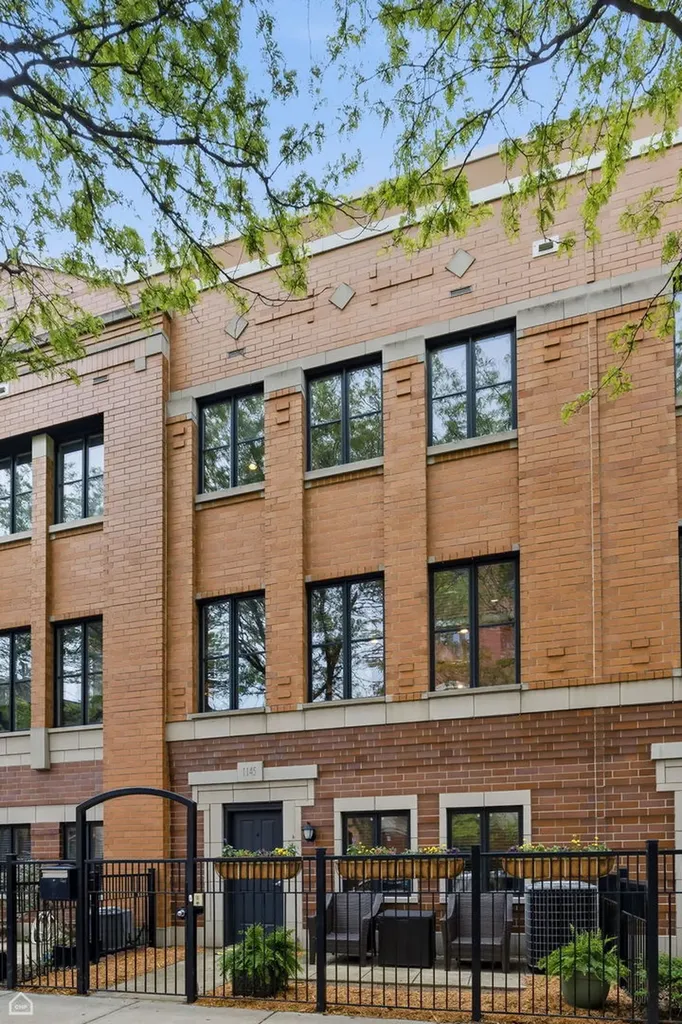 1145 West Monroe Street Chicago IL 60607