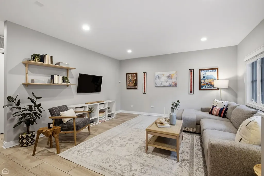 1145 West Monroe Street Chicago IL 60607